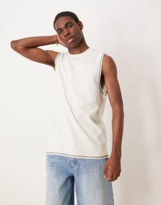ASOS DESIGN - Débardeur coupe carrée à col ras de cou - Crème-Blanc