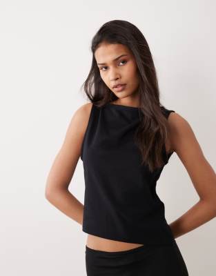 ASOS DESIGN - Débardeur en coton à encolure bateau et ourlet asymétrique - Noir