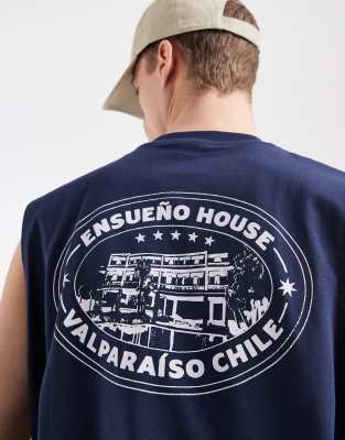 ASOS DESIGN - Débardeur oversize à imprimé hotel - Bleu marine