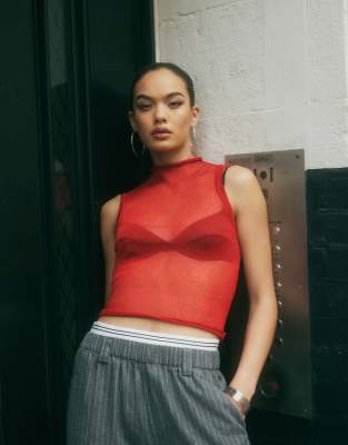 ASOS DESIGN - Débardeur transparent à col montant - Rouge | ASOS