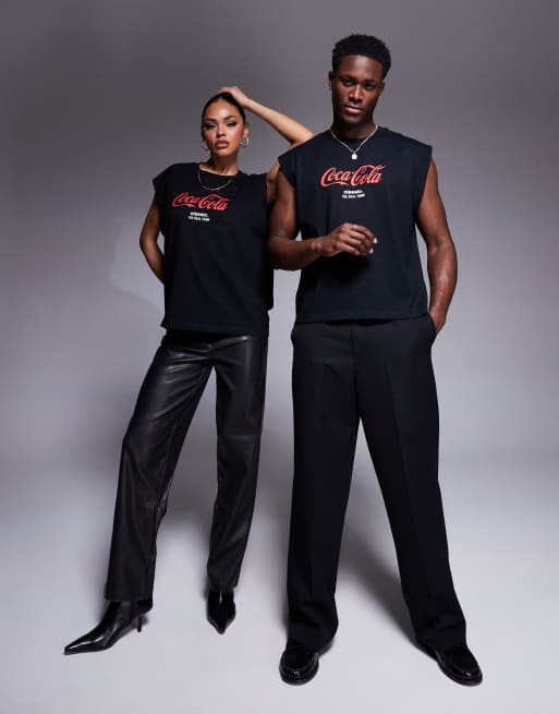 ASOS DESIGN - Débardeur unisexe coupe carrée oversize à imprimés Coca-Cola - Noir, 2 de 4