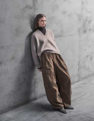 ASOS DESIGN - Decon 2.2 - Oversize-Cargohose-Brown