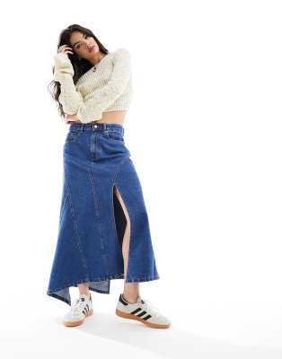 'DECONSTRUCTED' denim midi skirt in midwash blue