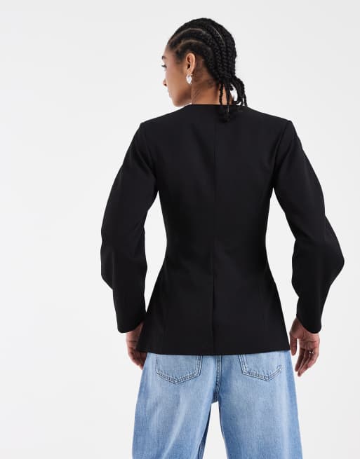 ASOS DESIGN deep scoop neckline cinch blazer in black, 4 of 4