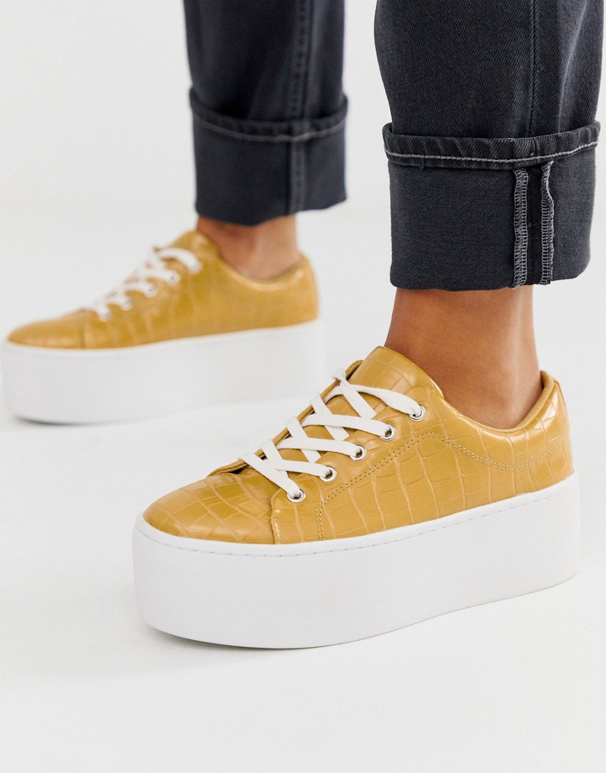 ASOS DESIGN - Defender - Sneakers flatform stringate senape effetto coccodrillo con suola spessa-Giallo