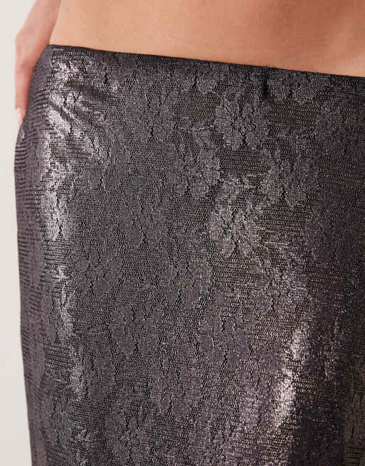 ASOS DESIGN del af sæt i blonde med folieeffekt, pencilnederdel i sort, 5 af 5