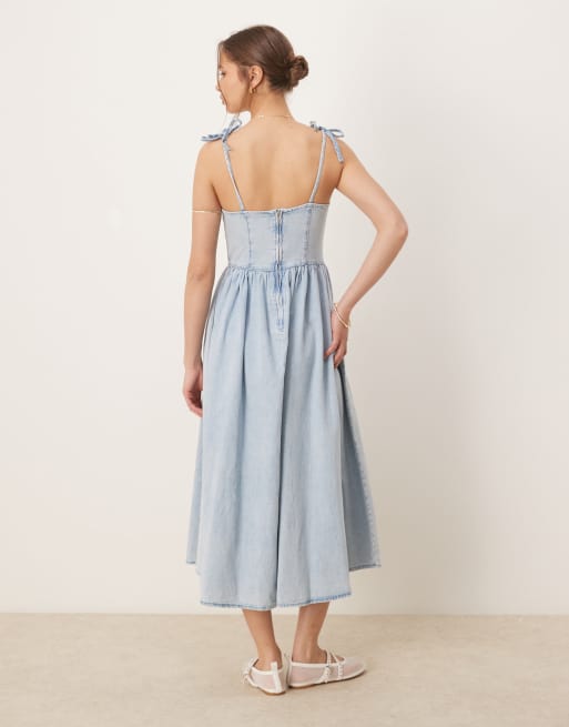 ASOS DESIGN - Robe mi-longue en jean style ballerine - Bleu clair délavé