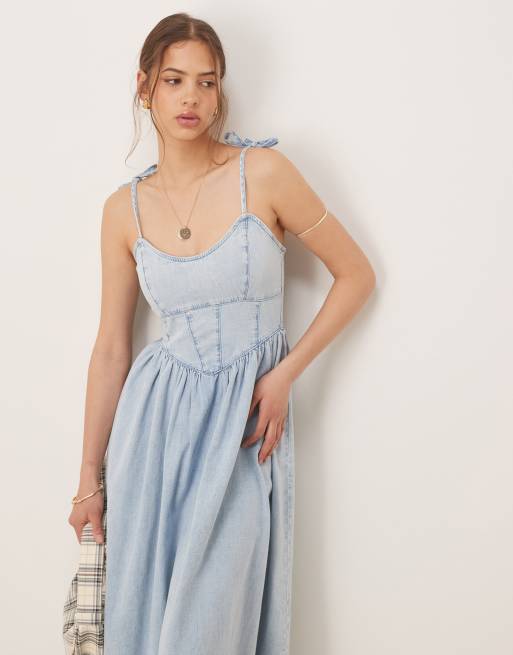 ASOS DESIGN - Robe mi-longue en jean style ballerine - Bleu clair délavé