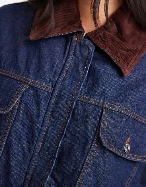 ASOS DESIGN denim barn jacket in rinse with contrast collar, 3 of 4