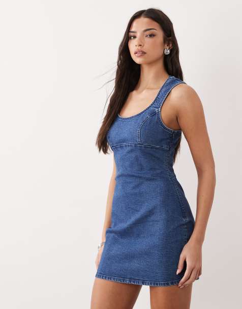 ASOS DESIGN - Denim bodycon jurk met lage hals en stretch in middenblauw - view 1