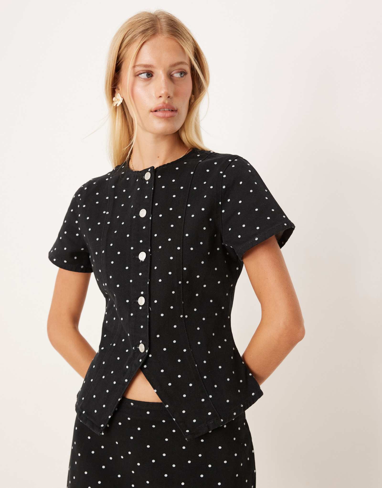  Джинсовый топ ASOS DESIGN в мелкий горошек