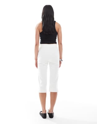 Asos Design Denim Capri Pants In White
