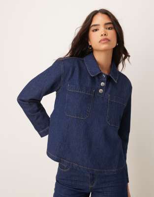 denim crop henley top in indigo-Blue