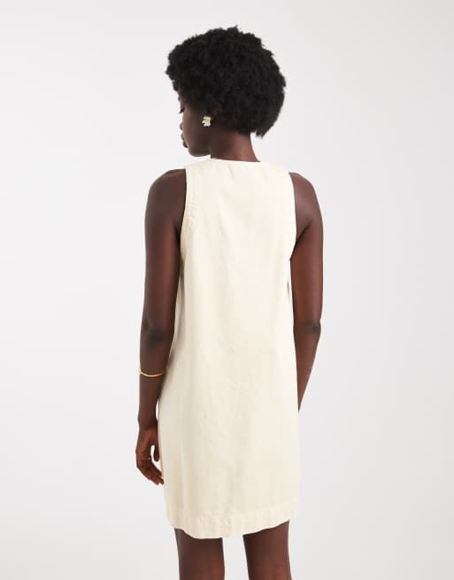 ASOS DESIGN – Denim-Etuikleid mit V-Ausschnitt in Buttermilch, 3 von 4