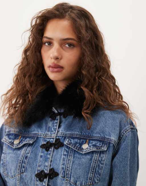 ASOS DESIGN denim jacket with frogging detail and fur collar in mid blue, 3 of 4