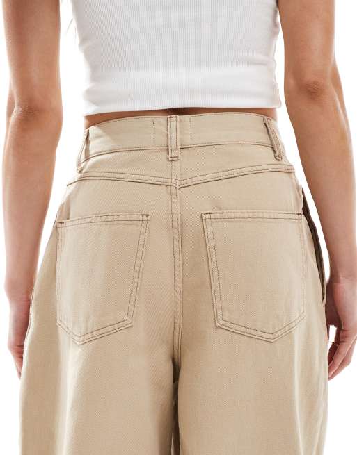 ASOS DESIGN – Denim-Jeans in hellem Sand mit weitem Bein und Wickeldetail, 4 von 5