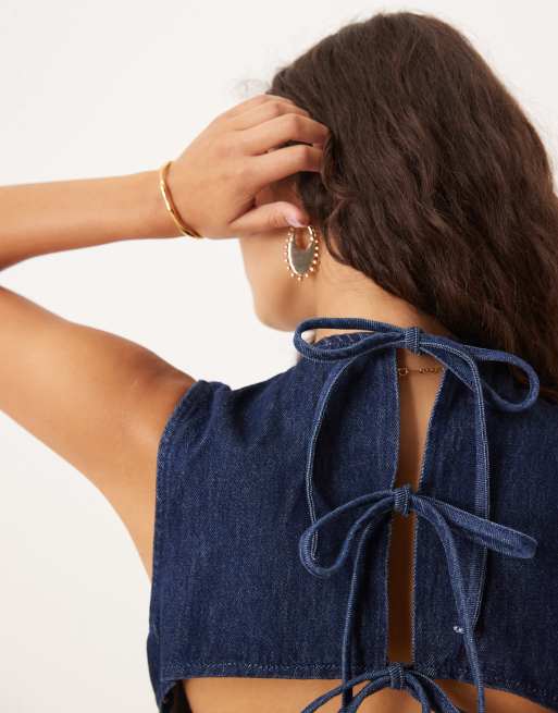 ASOS DESIGN - Denim midaxi jurk met uitsnijding aan de achterkant in rinse, 4 van 4