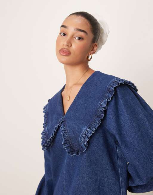 ASOS DESIGN - Denim mini-jurk met oversized kraag in mid-wash blauw, 2 van 4
