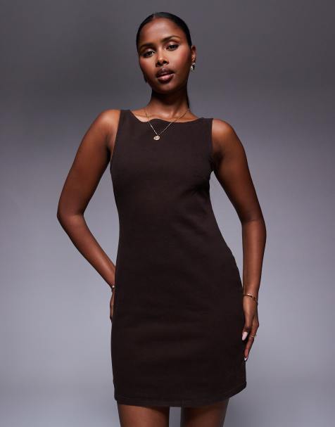 ASOS DESIGN - Denim mini jurk met stretch en naaddetail in chocoladebruin - view 1