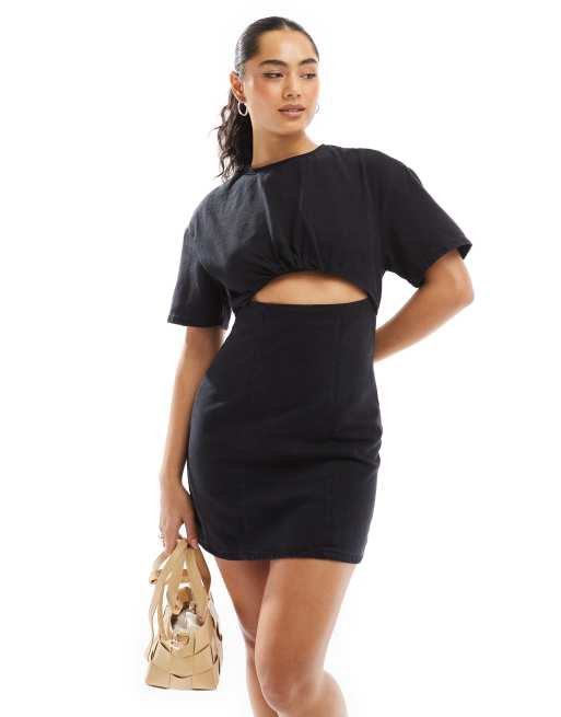 ASOS DESIGN- Denim mini jurk met uitsnijding en knoopdetail in zwarte wassing