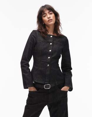 ASOS DESIGN - Denim-Oberteil in Indigoblau mit braunem Farbstich, U-Boot-Ausschnitt und Knopfleiste