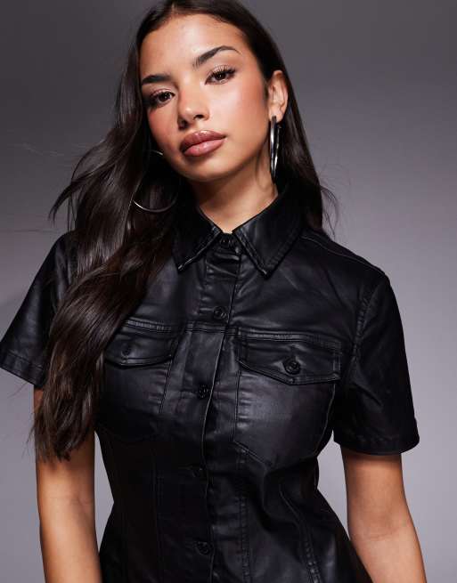 ASOS DESIGN - Denim overhemdjurk met korte mouwen in zwart met coating, 4 van 4