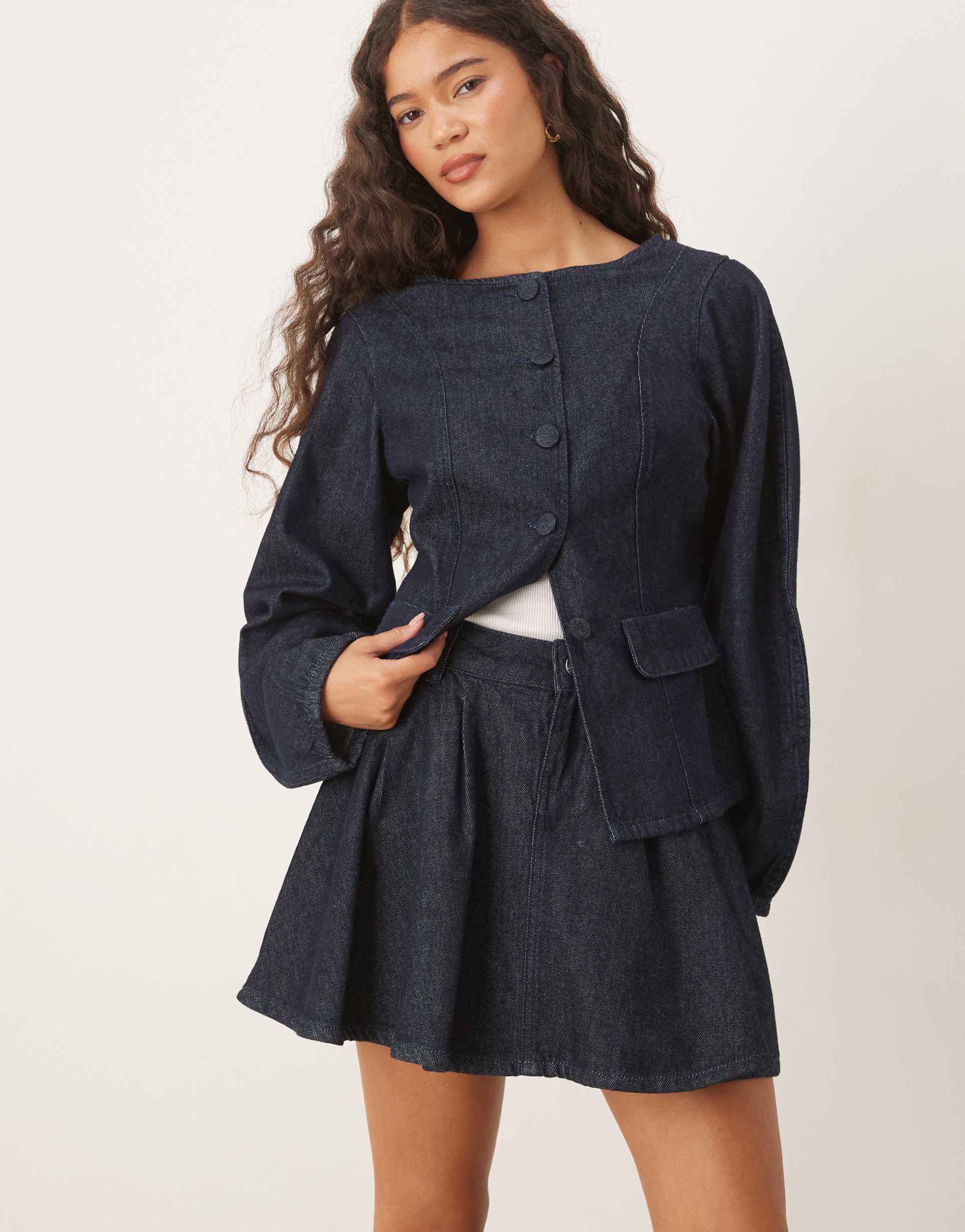 asos design denim pleated mini skirt in rinse - part of a set