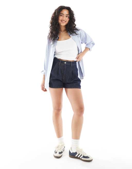 ASOS DESIGN denim pleated short in indigo, 3 of 5