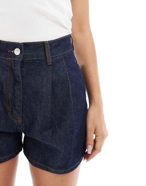ASOS DESIGN denim pleated short in indigo, 5 of 5