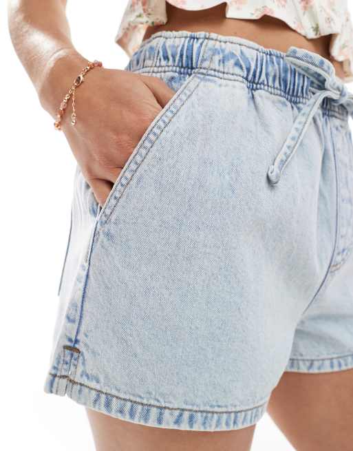 ASOS DESIGN denim pull on shorts in light wash, 5 of 5