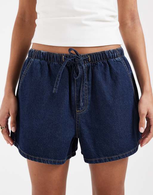 ASOS DESIGN denim pull on shorts in rinse, 5 of 5