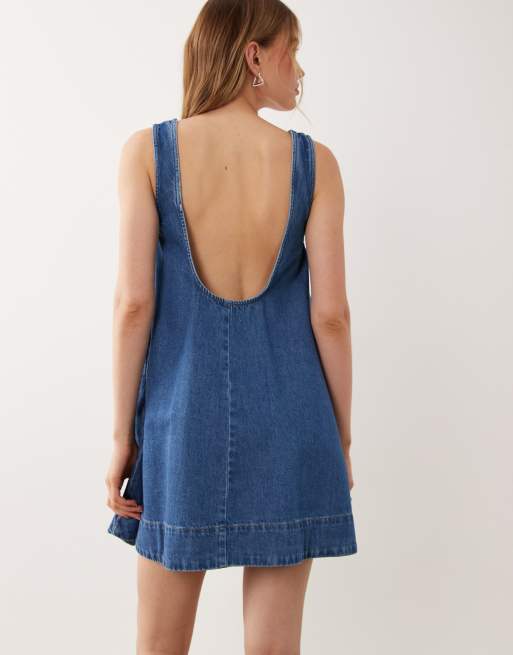 ASOS DESIGN denim scoop neck trapeze dress with pockets in mid blue, 4 of 4
