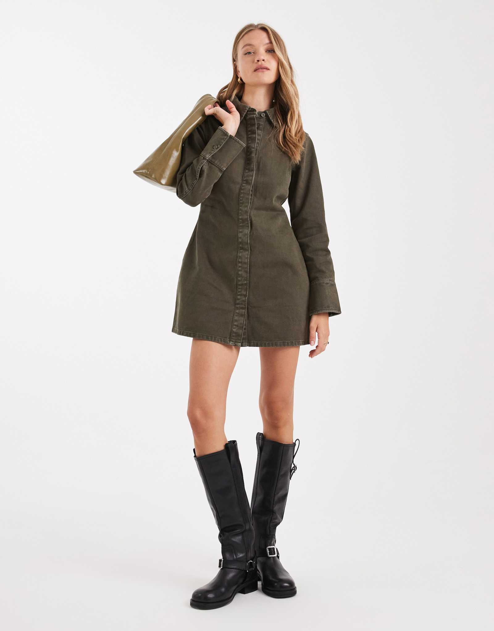 ДИЗАЙНЕРСКОЕ джинсовое платье-рубашка ASOS с застежкой на спине зеленого цвета хаки