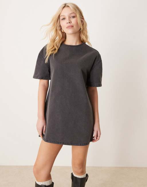 ASOS DESIGN denim T-shirt dress in black, 2 of 4