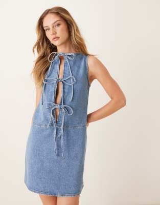 denim tie front shift dress in mid blue