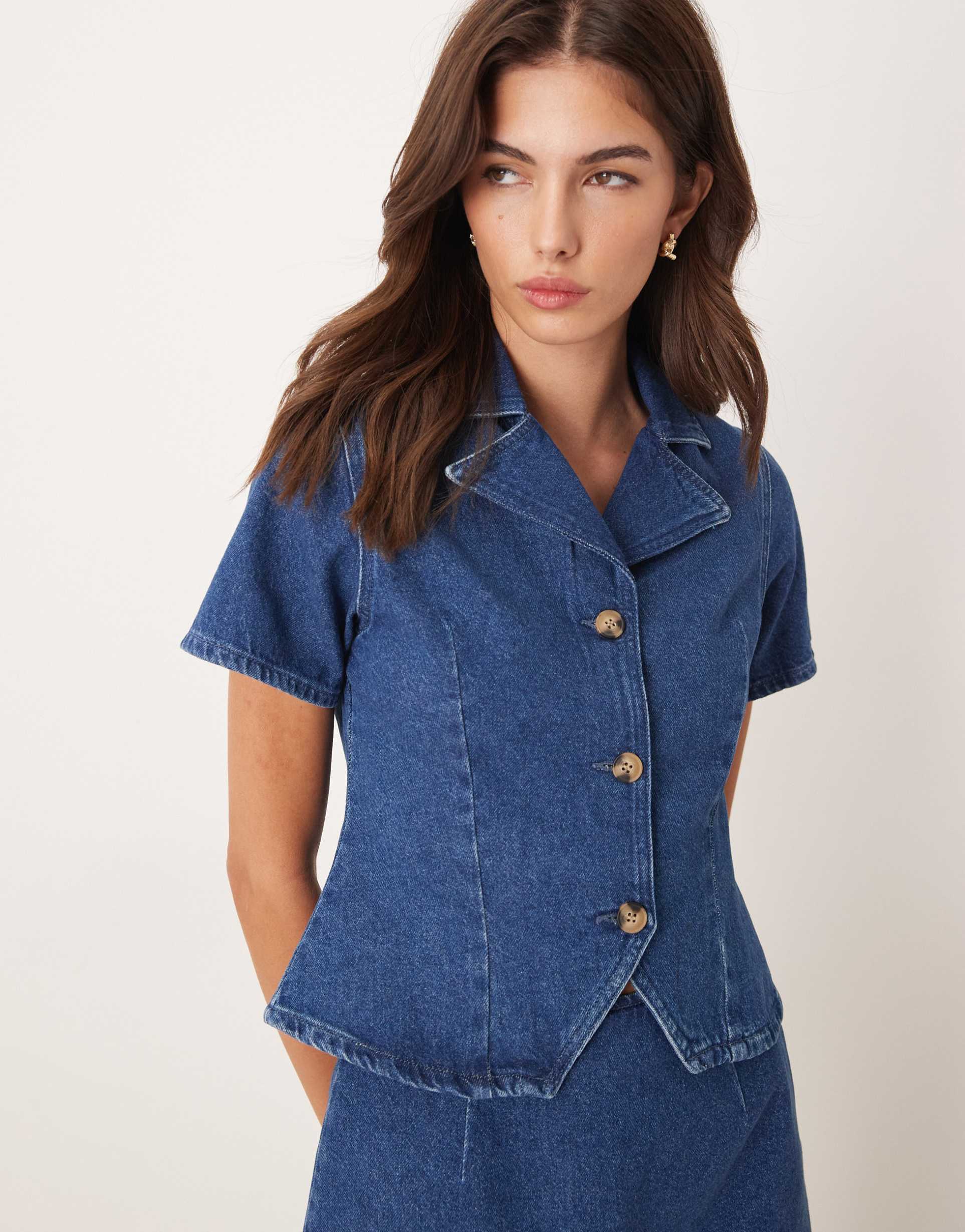 asos design denim v neck short sleeve shirt in mid blue - part of a set