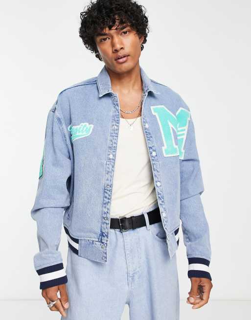 ASOS DESIGN - Denim varsity jack met recht pasvorm in bomberstijl