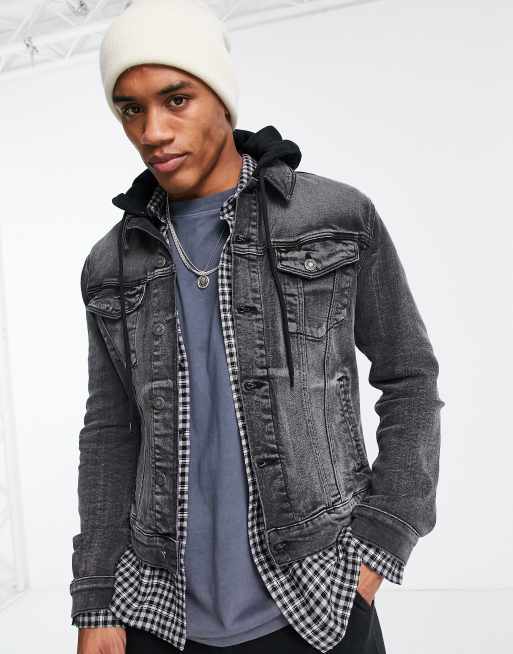 ASOS DESIGN - Denimjakke i vasket sort med aftagelig hætte i jersey