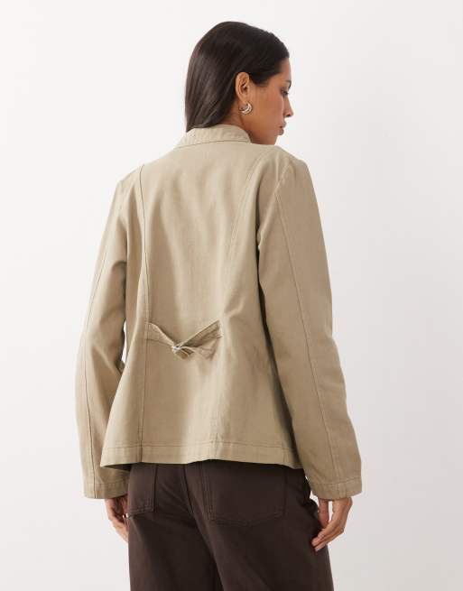 ASOS DESIGN denimjakke med kravedetalje i neutral, 4 af 4