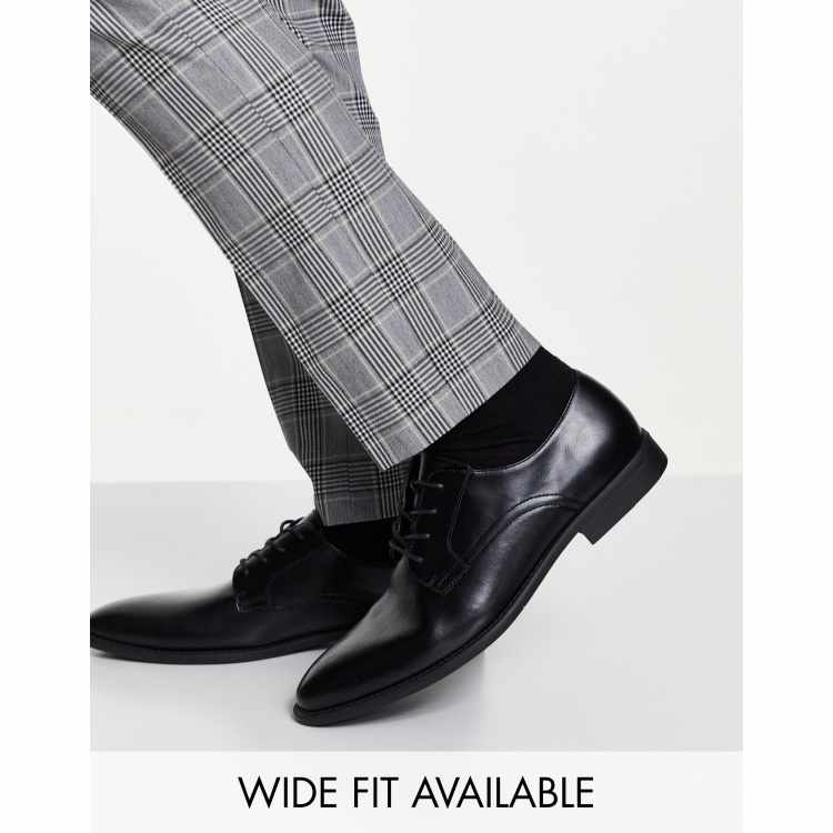 ASOS DESIGN Derby Schuhe aus schwarzem Kunstleder ASOS