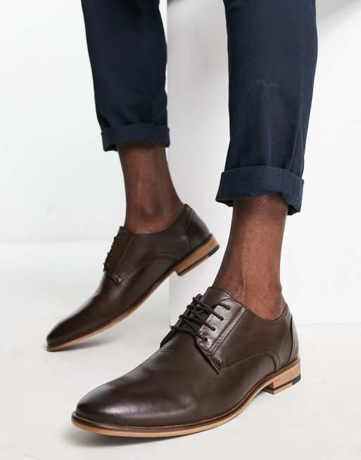 ASOS DESIGN - Derbysko med snørebånd i brunt læder