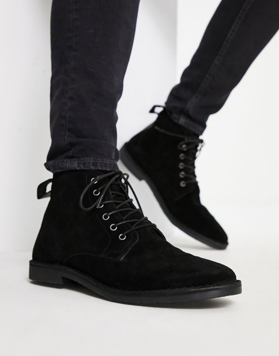 https://images.asos-media.com/products/asos-design-desert-boots-in-black-suede-with-leather-detail/20105409-1-black?$n_550w$&wid=550&fit=constrain
