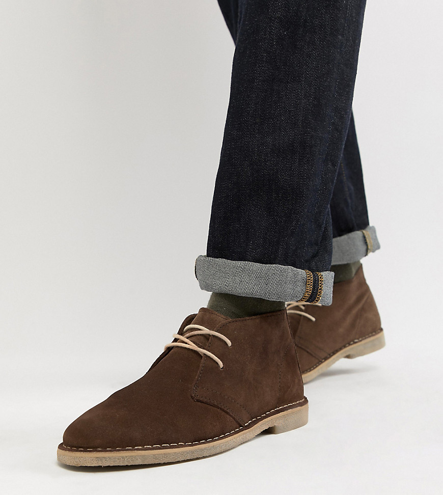 ASOS DESIGN - Desert - Suède Chukka boots met wijde pasvorm in bruin