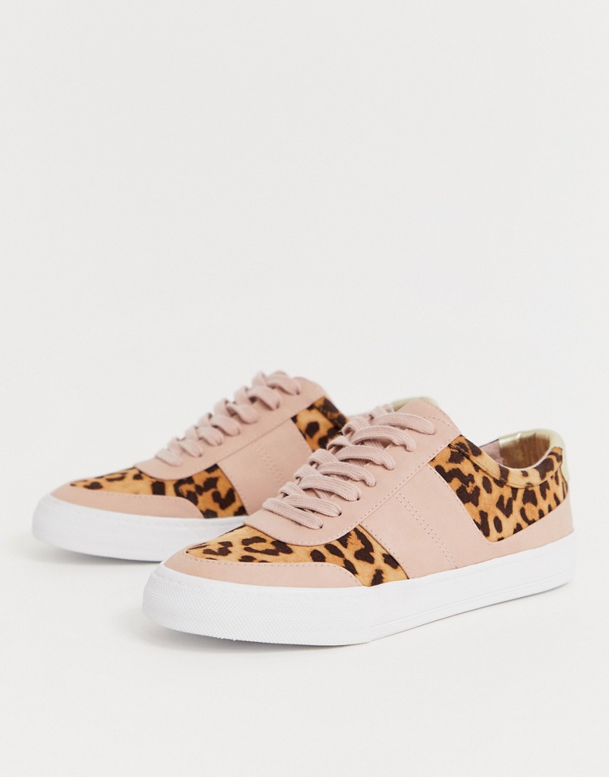 ASOS DESIGN - Destine - Sneakers met vetersluiting en luipaardprint in beige-Multi