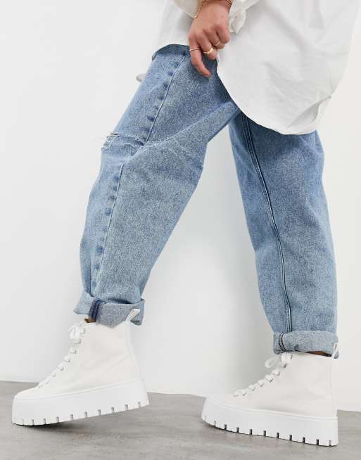 Asos design sneakers deals in white canvas