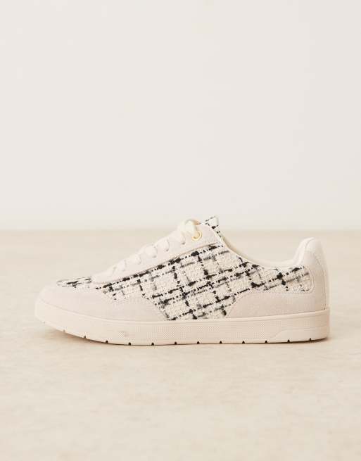 ASOS DESIGN Deuce lace up trainers in natural tweed, 2 of 5