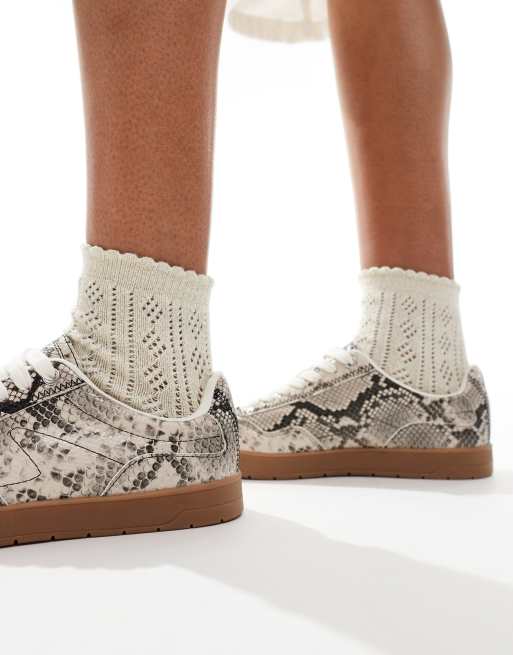 ASOS DESIGN Deuce Retro sneakers in slangenprint ASOS