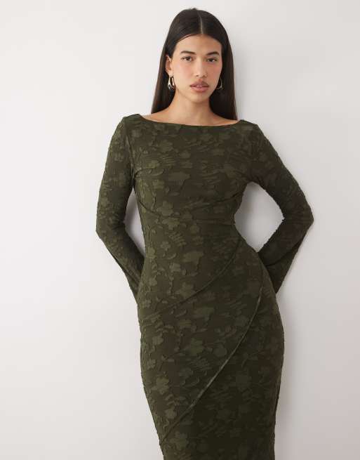 ASOS DESIGN devoré maxi jurk met lange mouwen en open achterkant in donker kaki, 2 van 4