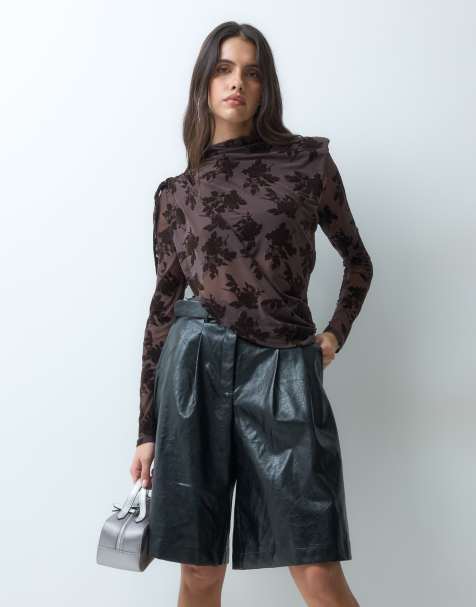 ASOS DESIGN devoré-topp med axelvaddar, drapering och långa ärmar i brunt - view 1