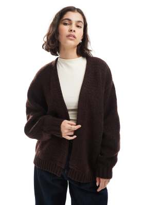 ASOS DESIGN - Dicke, offene Oversize-Strickjacke in Schokobraun